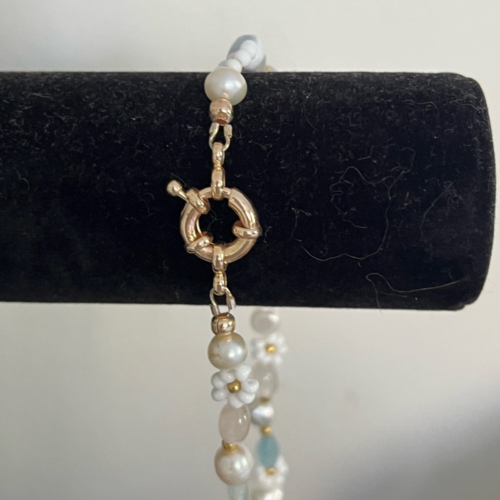Purchased at Boutique in NW Florida. Springtime Flower and Pearl Choker